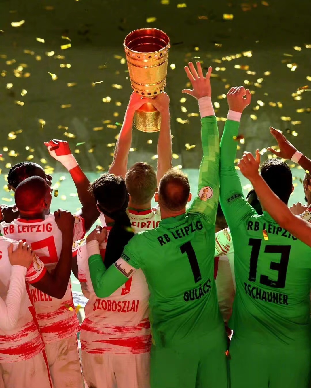 美高梅澳门官网-法国杯加时末段走向成谜，广州队再遭质疑，压力陡增，训练强度明显提升