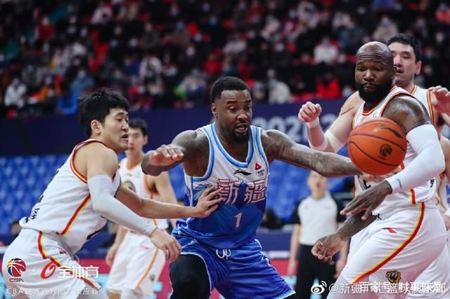 全明星赛倒计时，法兰克福赛后伤情更新，细节引发关注，压力陡增，团队化学反应显著